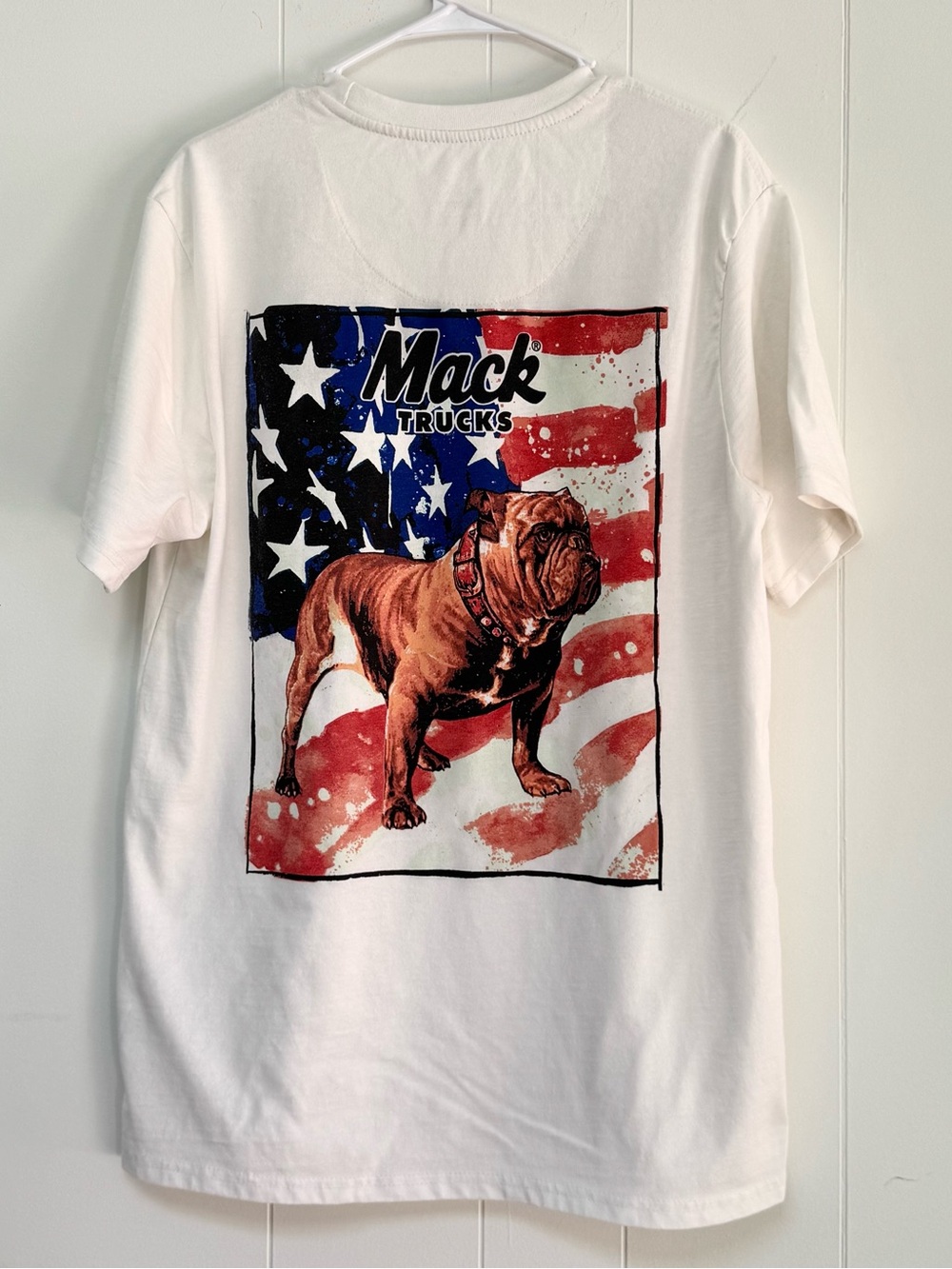 Mack Trucks American Bulldog T-Shirt White Flag L Men’s Cotton Blend